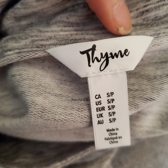 Small nursing sweater - Picture 2 of 2